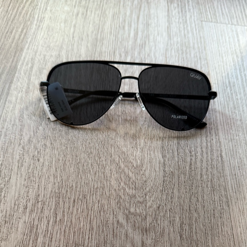 quay australia high key black metal frame polarized aviator sunglasses eyewear